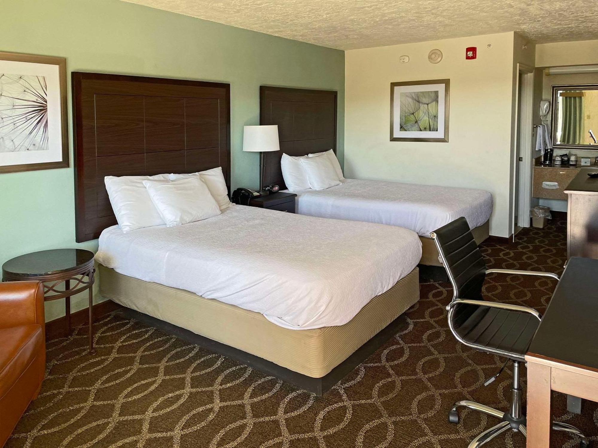 Quality Inn Clinton North Exteriér fotografie