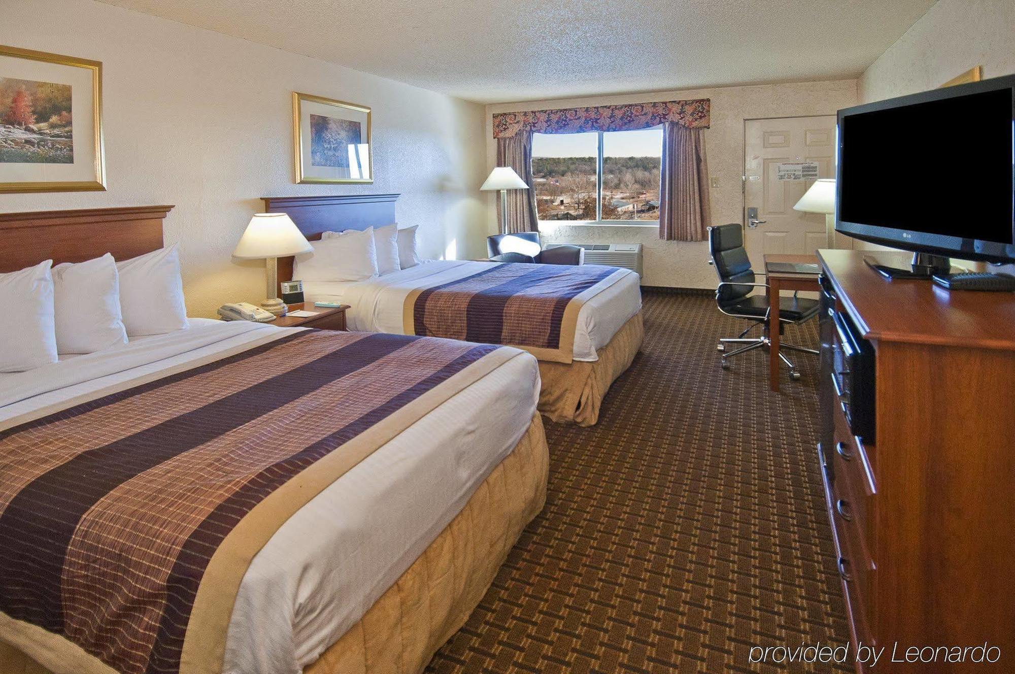 Quality Inn Clinton North Exteriér fotografie